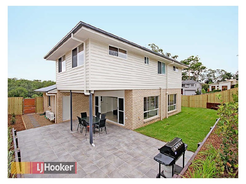 4 Charles Glen Street, Daisy Hill QLD 4127