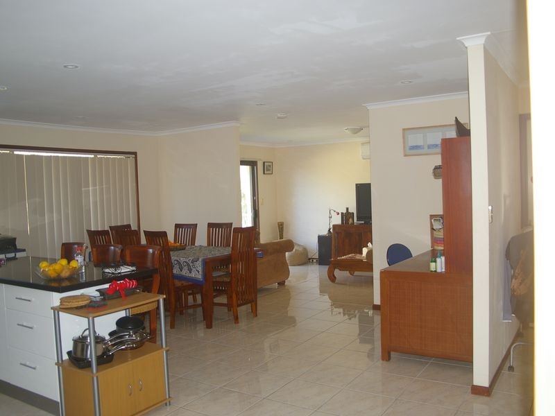 37 Ham Road, Mansfield QLD 4122