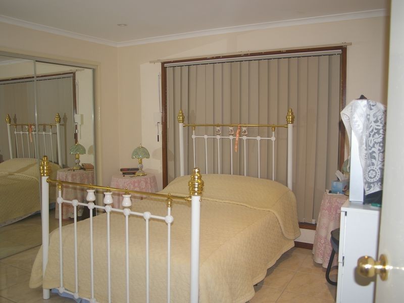 37 Ham Road, Mansfield QLD 4122