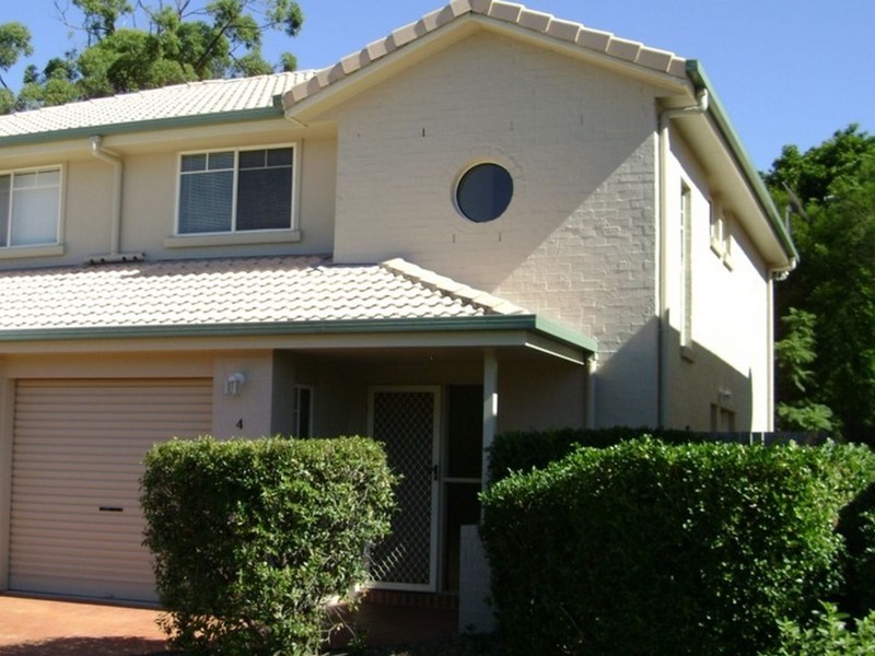 4/18 Delavan Street, Wishart QLD 4122