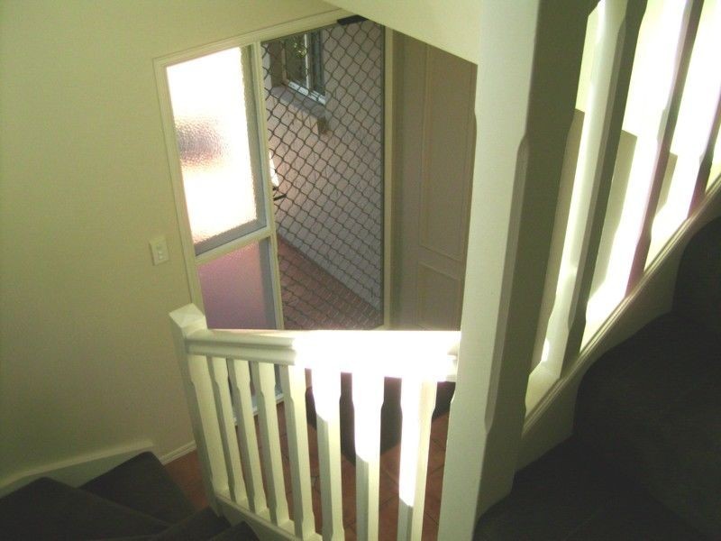 4/18 Delavan Street, Wishart QLD 4122