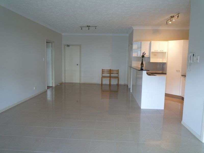 202/20 Sanders Street, Upper Mount Gravatt QLD 4122