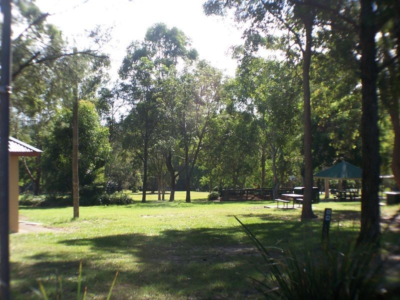 22 Mansfield Place, Mansfield QLD 4122