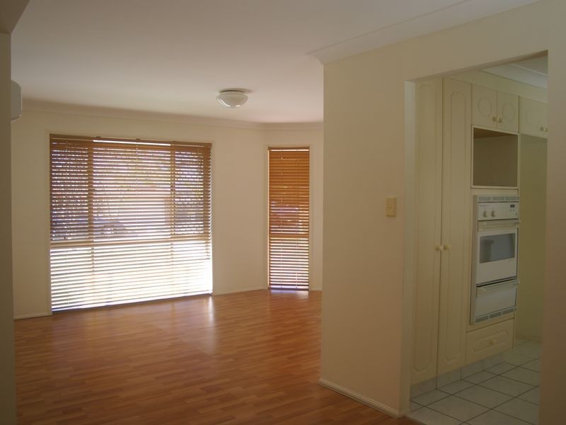 25 Madau Street, Mansfield QLD 4122