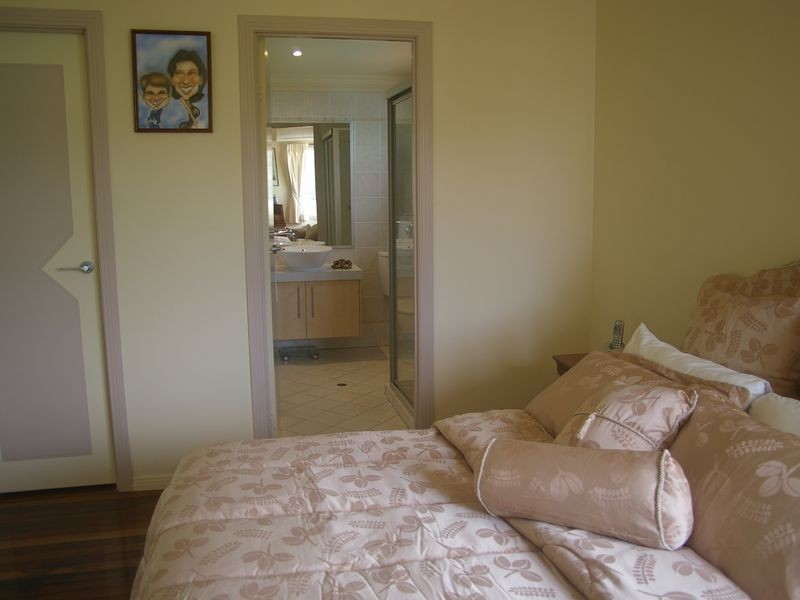 75 Grenfell Street, Mount Gravatt East QLD 4122