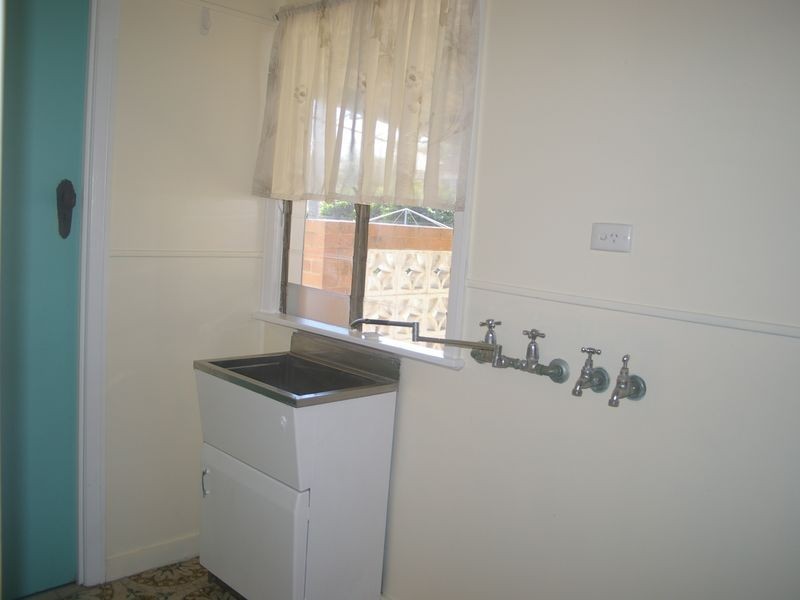 98 Creek Road, Mount Gravatt East QLD 4122