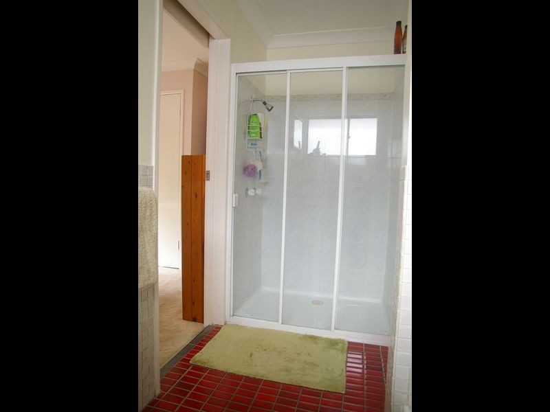 1 Redpath Street, Wishart QLD 4122