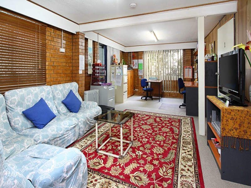 213 Mt Gravatt-Capalaba Road, Wishart QLD 4122