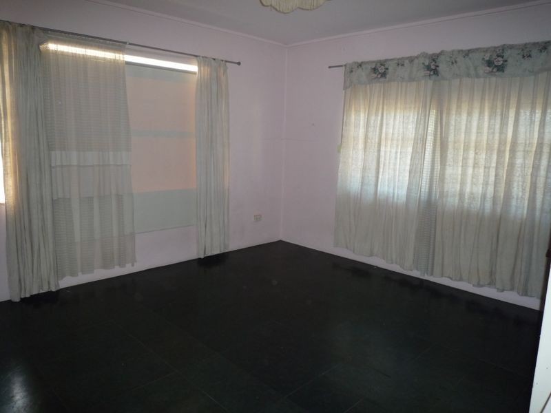 106 Mains Rd, Sunnybank QLD 4109