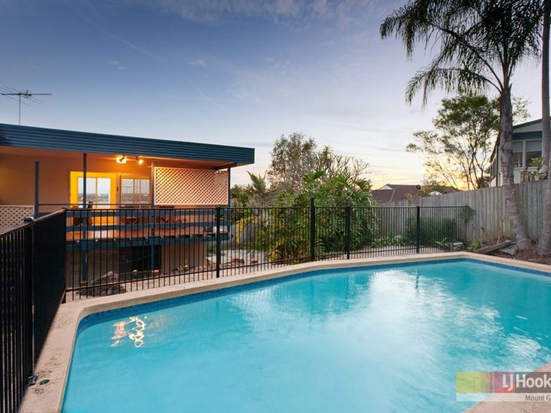 14 Azanian St, Upper Mount Gravatt QLD 4122