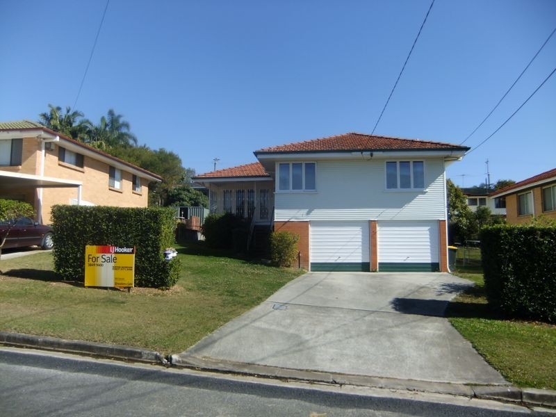 34 Valentia St, Mansfield QLD 4122