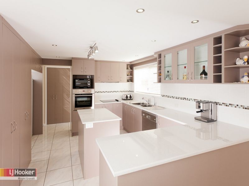 3 Cummin St, Wishart QLD 4122