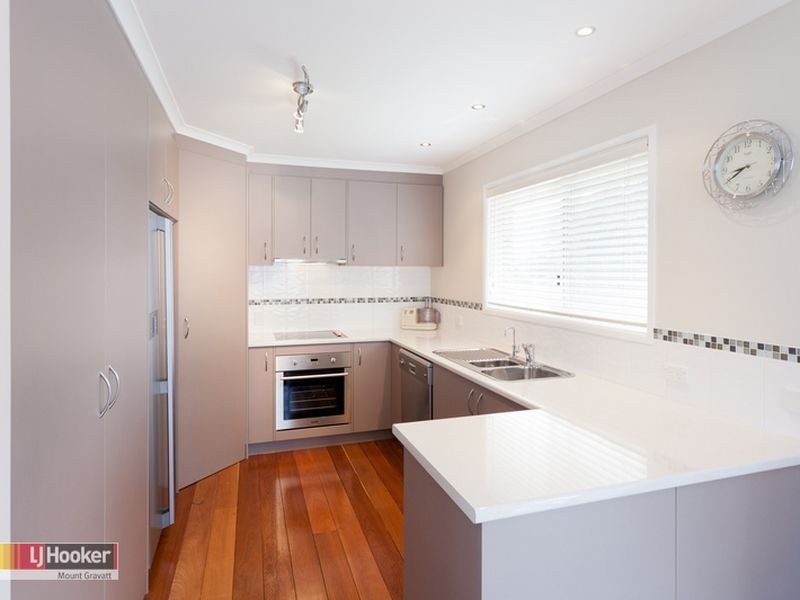 3 Cummin St, Wishart QLD 4122