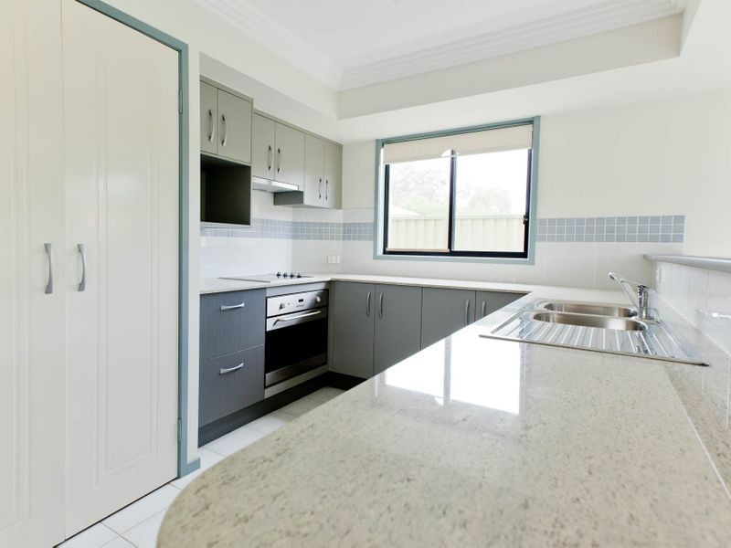 20 Mizen Place, Holland Park West QLD 4121