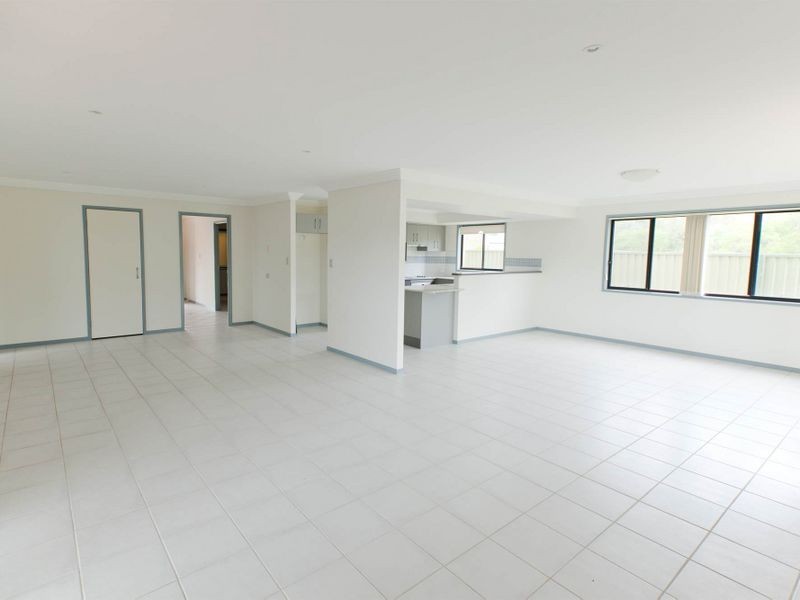 20 Mizen Place, Holland Park West QLD 4121