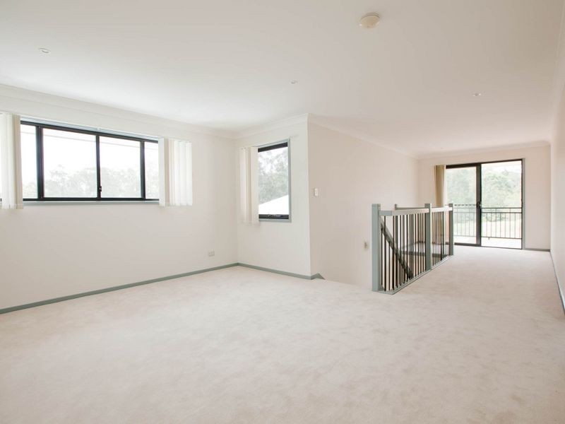 20 Mizen Place, Holland Park West QLD 4121