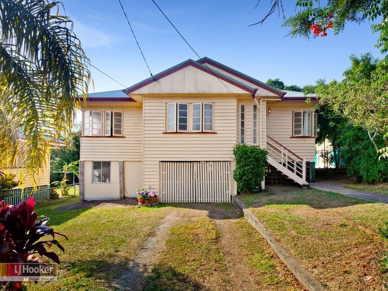 52 Barter Avenue, Holland Park QLD 4121