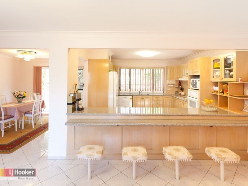 2 Teague Court, Wishart QLD 4122