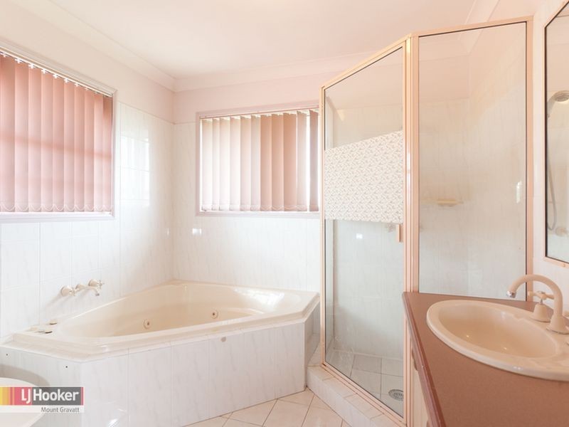 2 Teague Court, Wishart QLD 4122