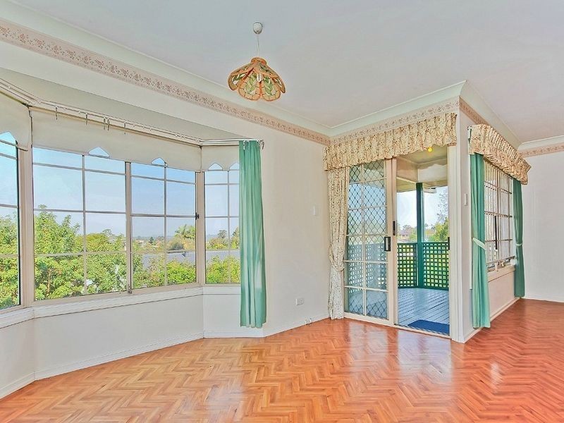 8 Garie Street, Wishart QLD 4122