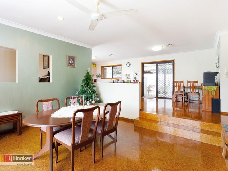 3 Hewton Court, Wishart QLD 4122