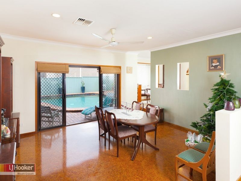 3 Hewton Court, Wishart QLD 4122