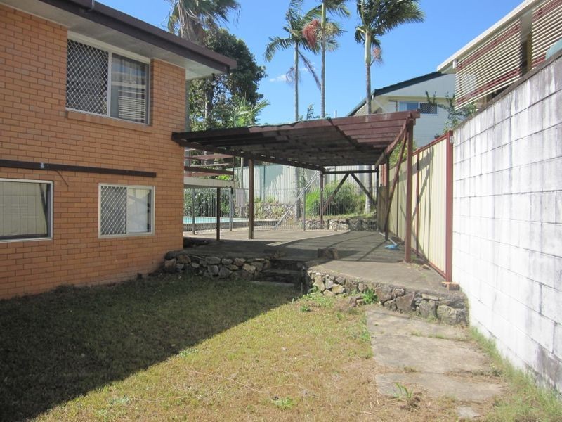 10 Montreal Street, Wishart QLD 4122