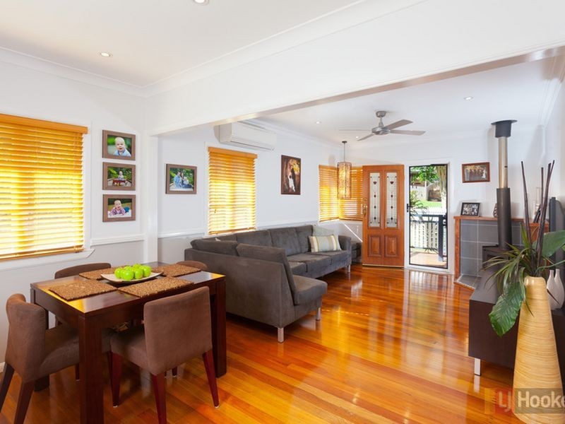 40 Oakfield St, Mount Gravatt East QLD 4122