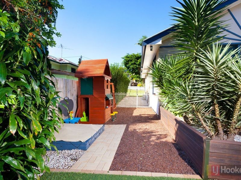 40 Oakfield St, Mount Gravatt East QLD 4122