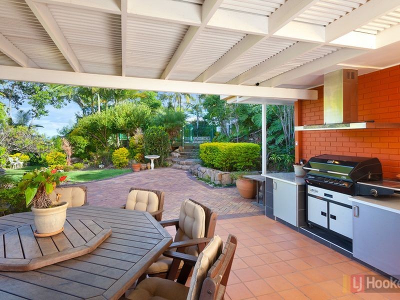 9-11 Treacher St, Upper Mount Gravatt QLD 4122