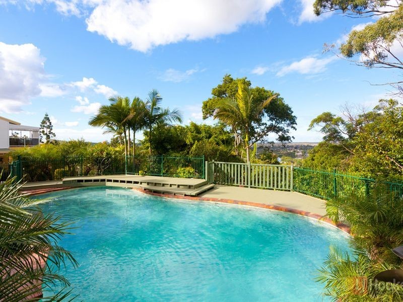 9-11 Treacher St, Upper Mount Gravatt QLD 4122