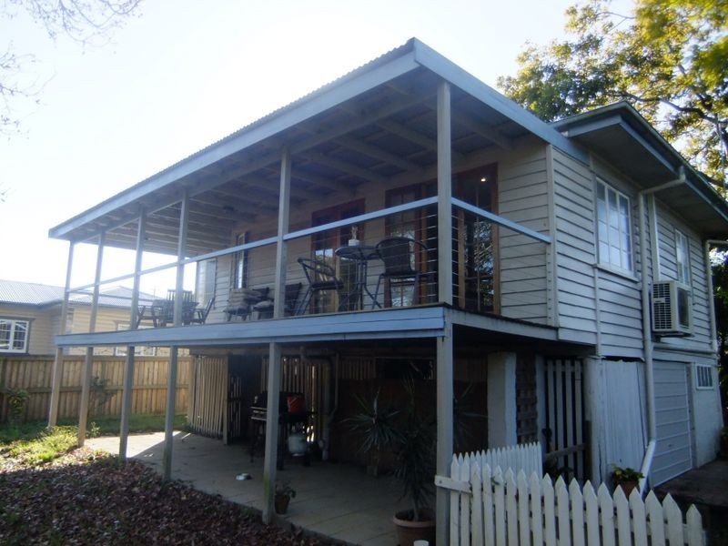 117 Birdwood Road, Holland Park West QLD 4121