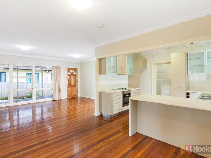 16 Derwent St, Upper Mount Gravatt QLD 4122