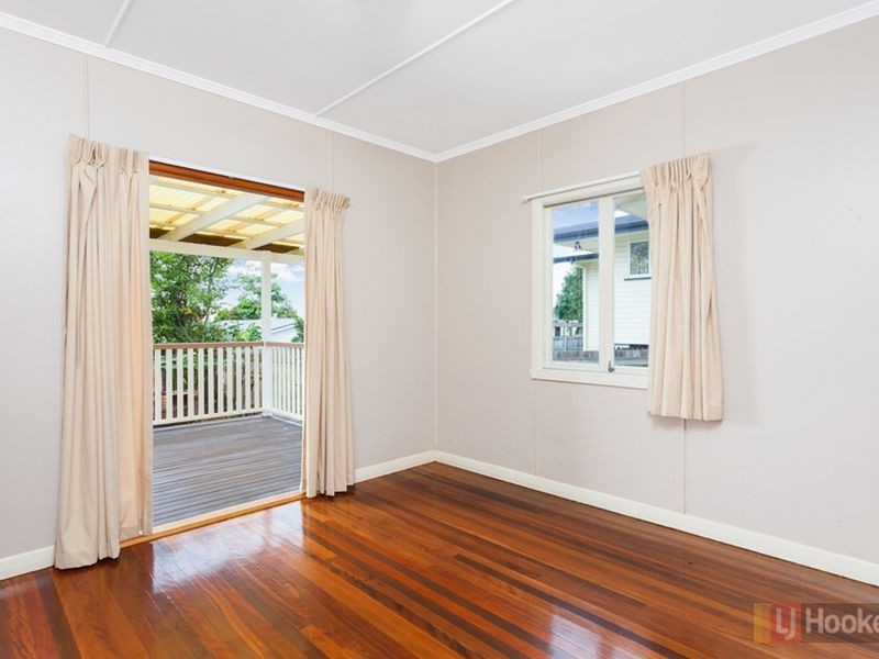 16 Derwent St, Upper Mount Gravatt QLD 4122