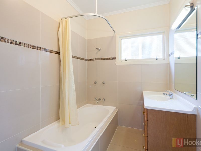 16 Derwent St, Upper Mount Gravatt QLD 4122