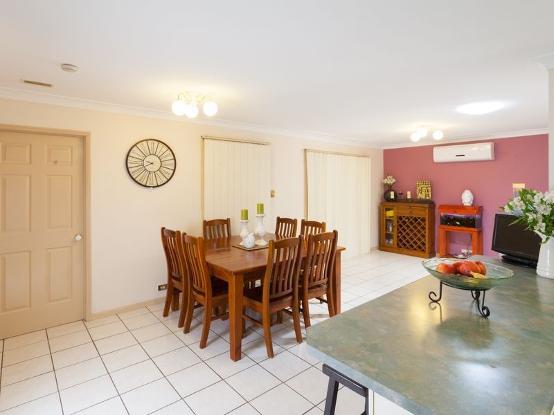 42 Catania St, Wishart QLD 4122