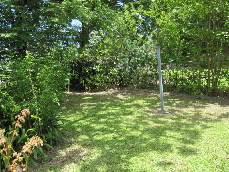 5A Dundee Street, Holland Park QLD 4121