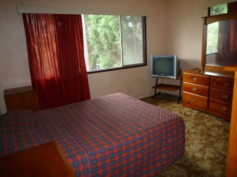 220 Monash Rd, Tarragindi QLD 4121