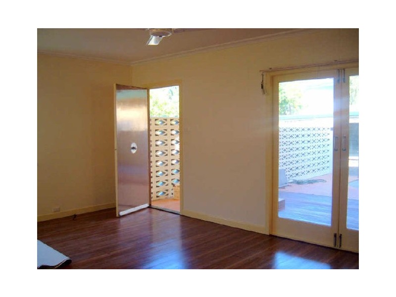 6 Driver Street, Holland Park West QLD 4121