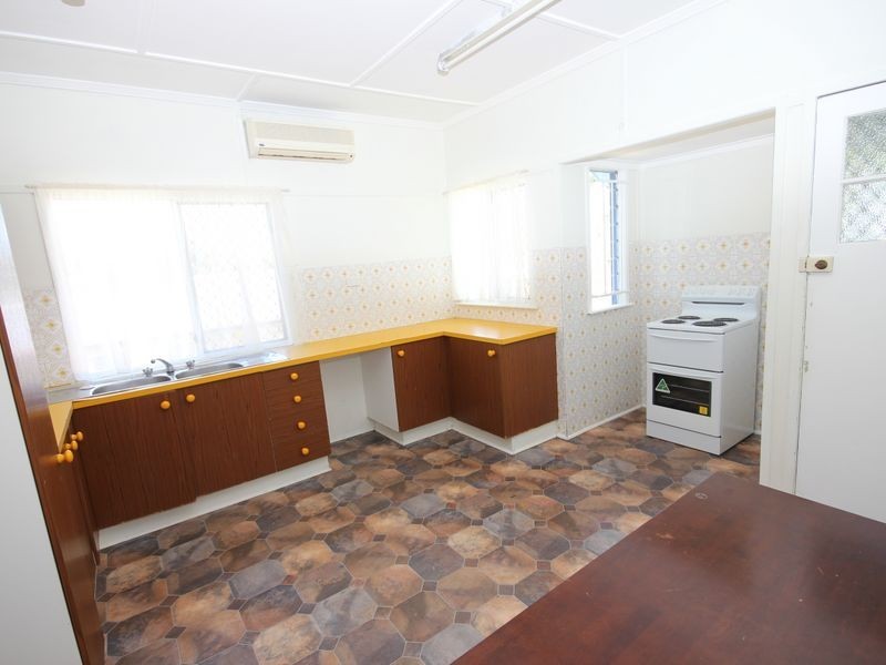 169 Broadwater Road, Mount Gravatt East QLD 4122