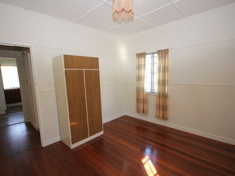 169 Broadwater Road, Mount Gravatt East QLD 4122