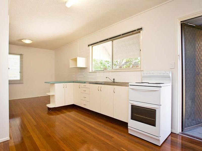 8 Dorien Street, Mount Gravatt East QLD 4122