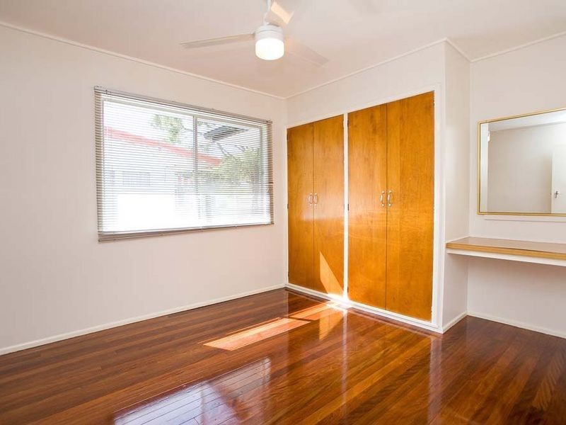 8 Dorien Street, Mount Gravatt East QLD 4122