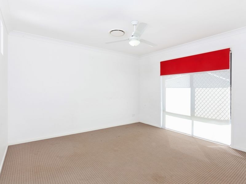 4 Hernandia Place, Mackenzie QLD 4156