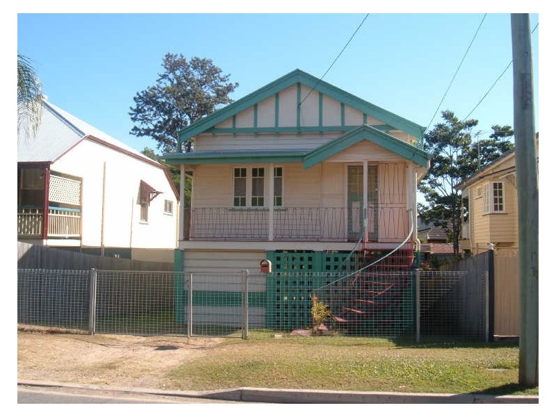 17 Peach Street, Greenslopes QLD 4120