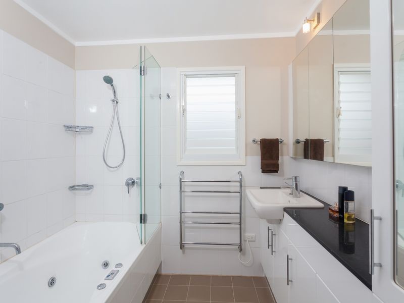 59 Mountain Street, Mount Gravatt QLD 4122