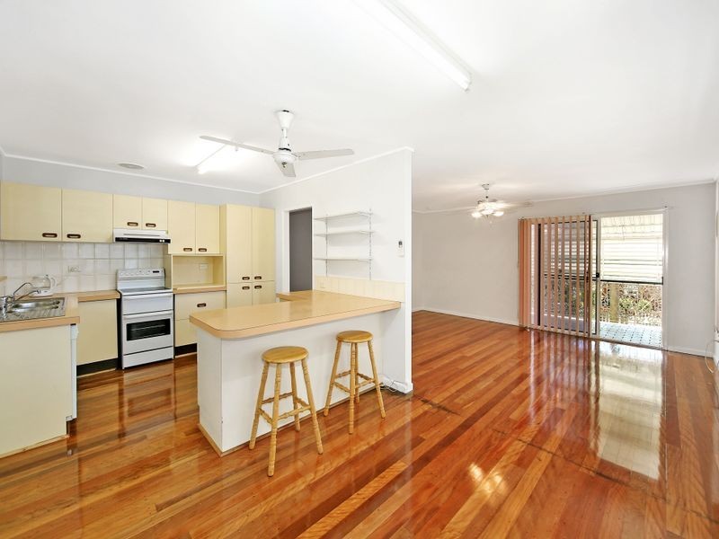 2 Enfield Street, Mount Gravatt East QLD 4122