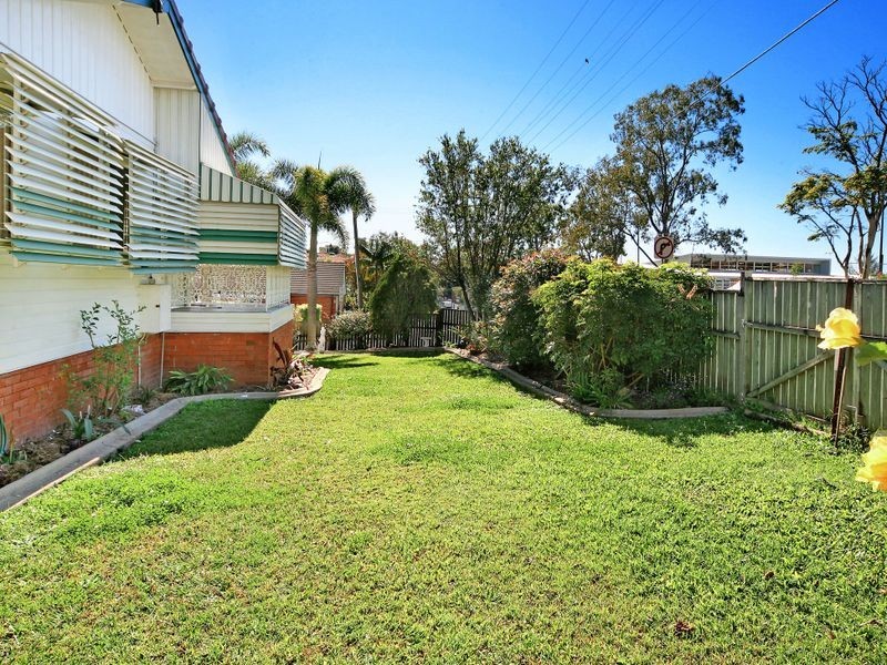 2 Enfield Street, Mount Gravatt East QLD 4122