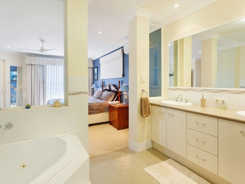 18 Rivergum Place, Mackenzie QLD 4156