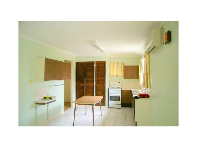 12 Endsleigh Street, Macgregor QLD 4109